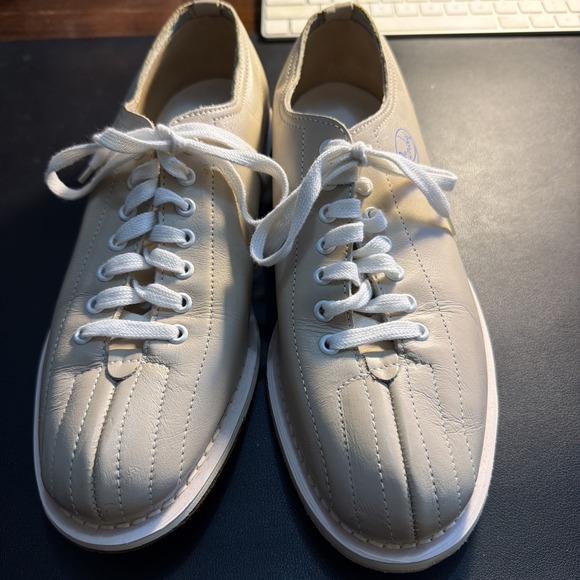 Vintage Linds Bowling Shoes Mens size 7.5D Made in USA Left Hand Taupe